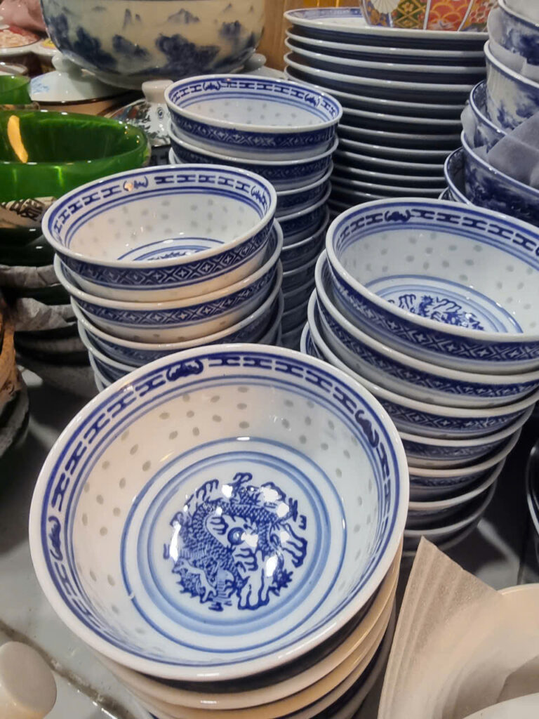 Cửa Hàng Tổng Gốm Sứ