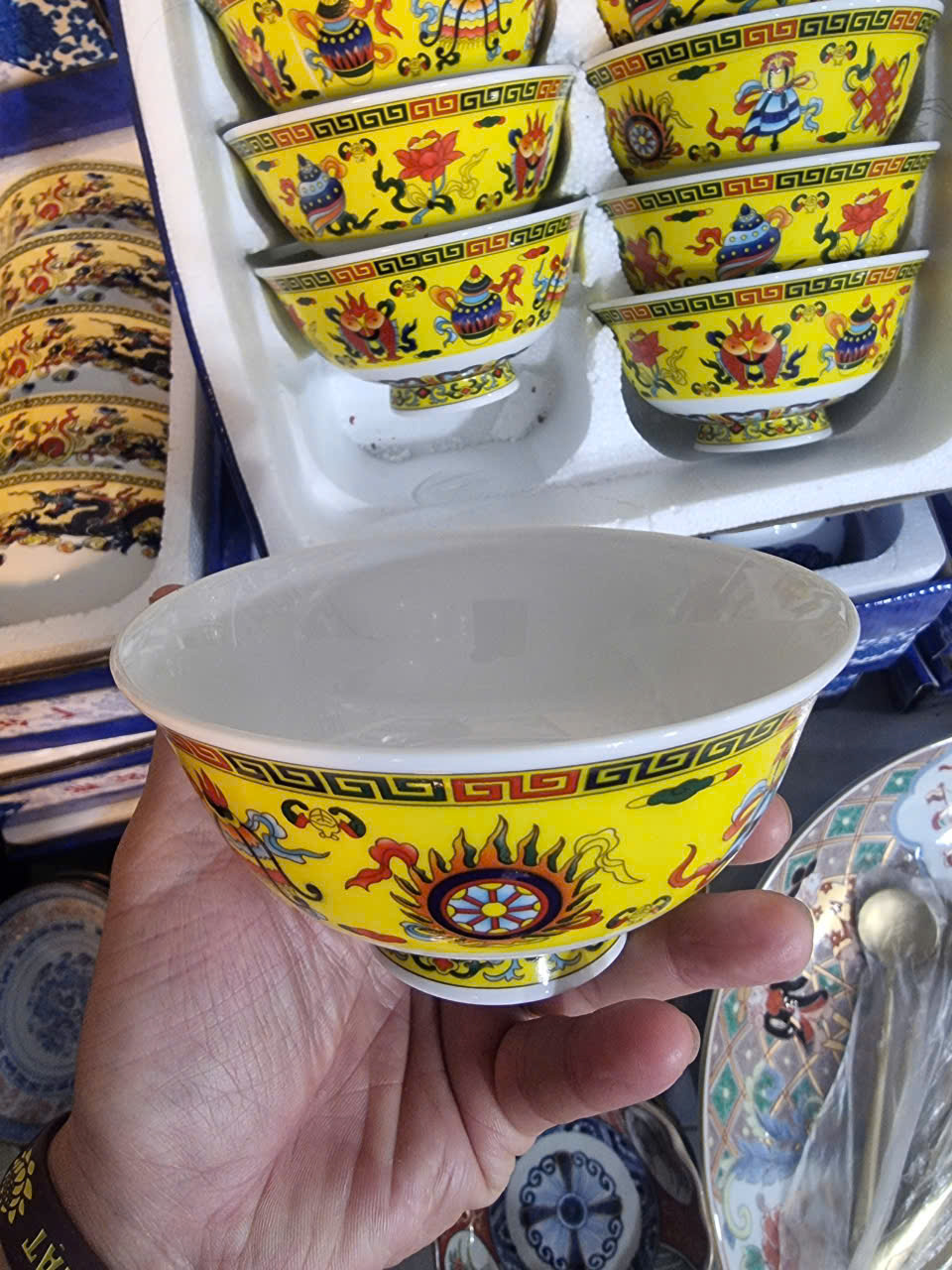 Chén cơm sứ xương, vẽ họa tiết bát bảo - Ảnh 8